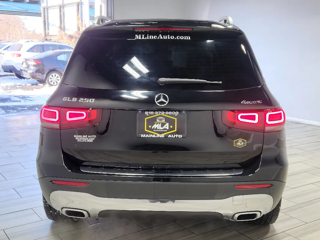 More photos of 2022 Mercedes-Benz GLB 250 4MATIC at Torresdale Ave, PA