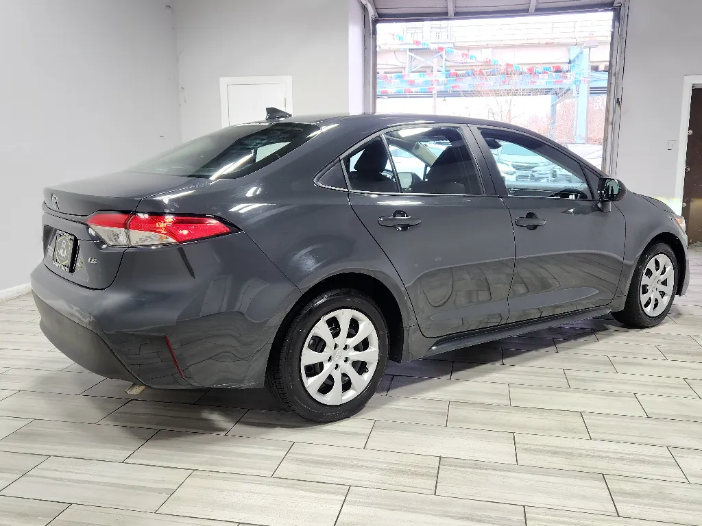 More photos of 2023 Toyota Corolla LE at Torresdale Ave, PA