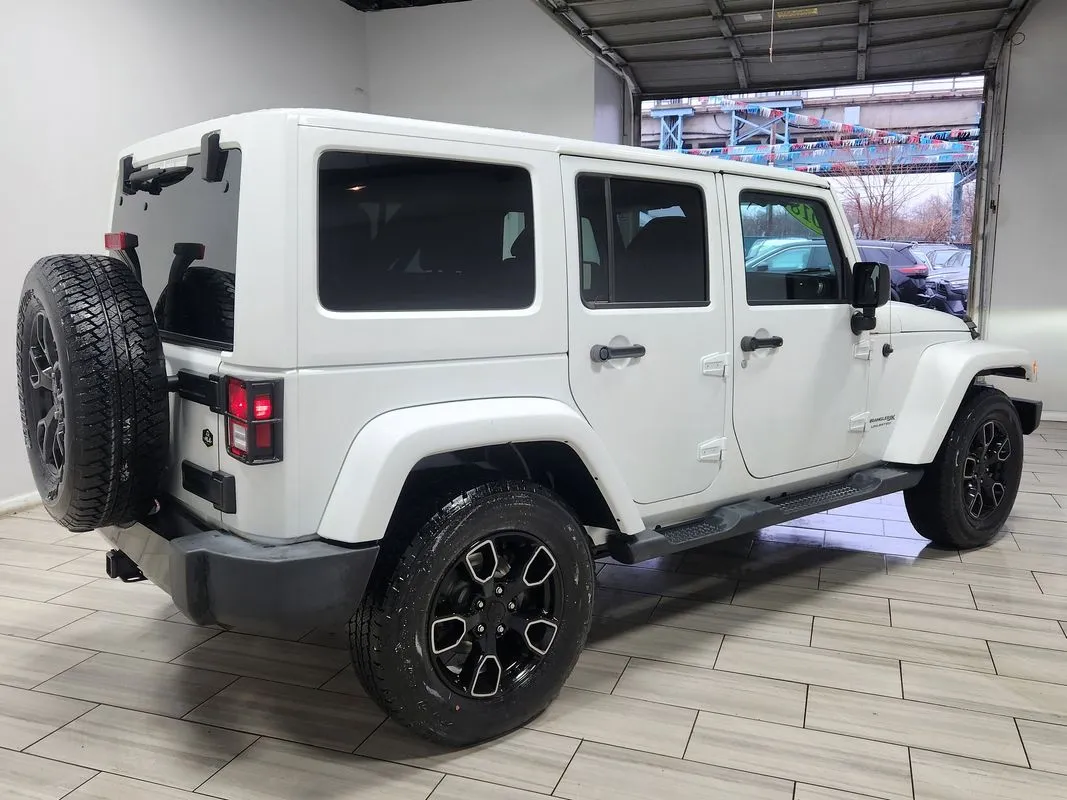 More photos of 2018 Jeep Wrangler JK Unlimite Altitude at Torresdale Ave, PA