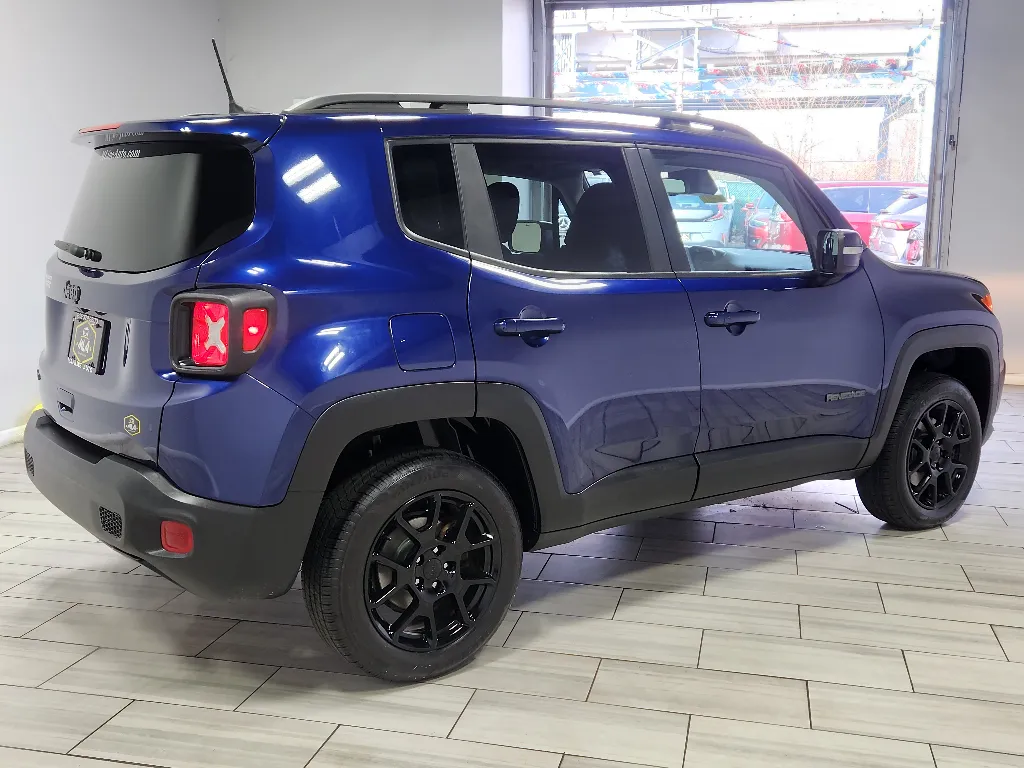 More photos of 2020 Jeep Renegade Altitude at Torresdale Ave, PA