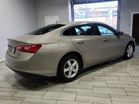 More photos of 2023 Chevrolet Malibu LT at Torresdale Ave, PA