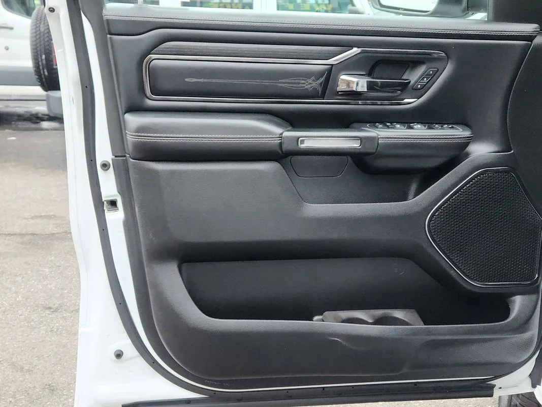 Ram 1500 photo 11