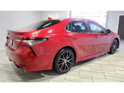 More photos of 2023 Toyota Camry SE at Torresdale Ave, PA