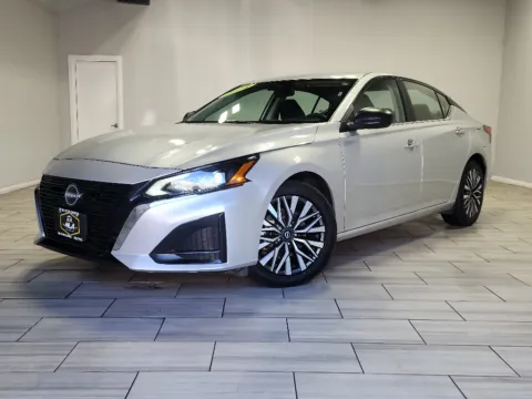 Silver 2024 Nissan Altima 2.5 SV for sale in Philadelphia, PA