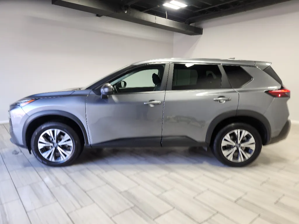 Photos of 2023 Nissan Rogue SV for sale in Philadelphia, PA at Torresdale Ave