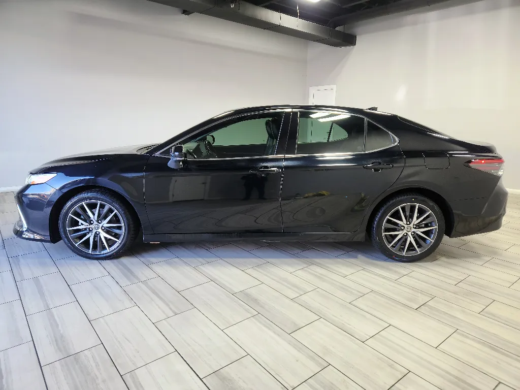 Photos of 2022 Toyota Camry Hybrid Hybrid XLE for sale in Philadelphia, PA at Torresdale Ave