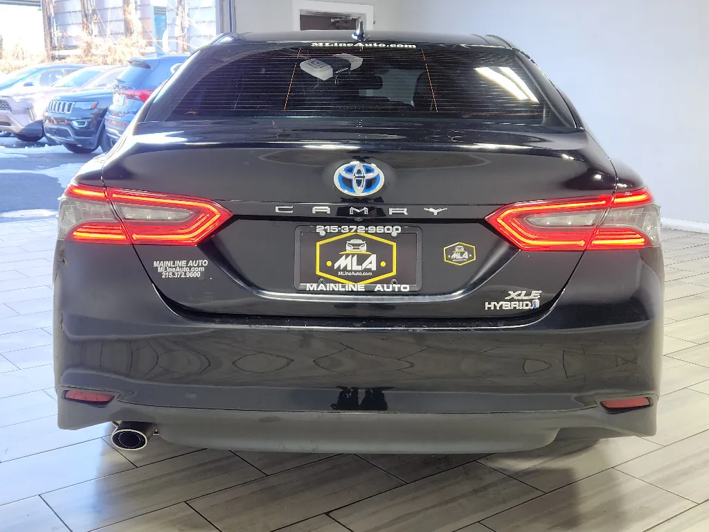 More photos of 2022 Toyota Camry Hybrid Hybrid XLE at Torresdale Ave, PA