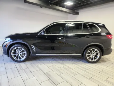 Photos of 2019 BMW X5 xDrive40i for sale in Philadelphia, PA at Torresdale Ave