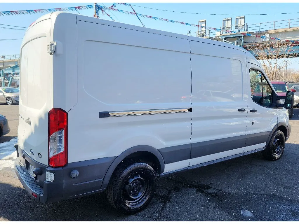 More photos of 2015 Ford Transit Van at Torresdale Ave, PA