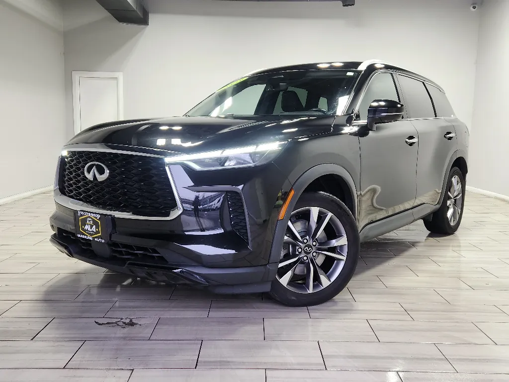 Black 2023 INFINITI QX60 LUXE for sale in Philadelphia, PA