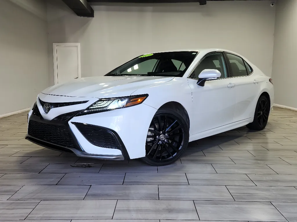 White 2023 Toyota Camry XSE for sale in Philadelphia, PA
