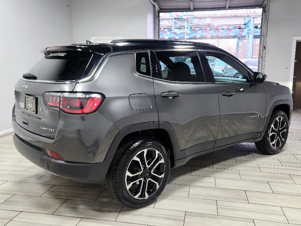 More photos of 2023 Jeep Compass Limited at Torresdale Ave, PA