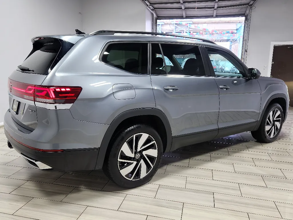 More photos of 2024 Volkswagen Atlas SE w/Technology 4Motion at Torresdale Ave, PA