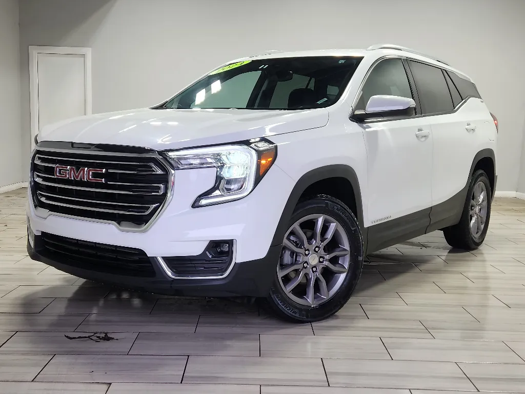 White 2024 GMC Terrain SLT for sale in Philadelphia, PA
