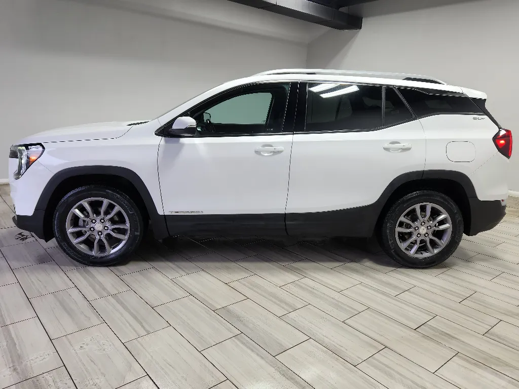 Photos of 2024 GMC Terrain SLT for sale in Philadelphia, PA at Torresdale Ave