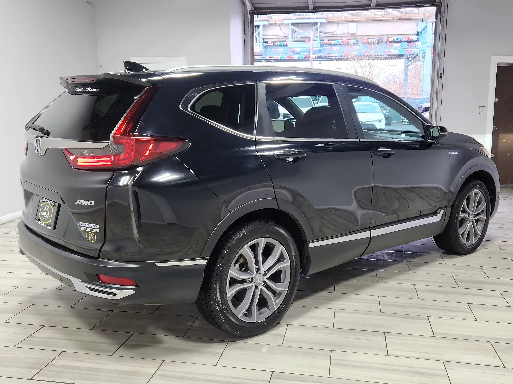 More photos of 2022 Honda CR-V Hybrid Touring at Torresdale Ave, PA