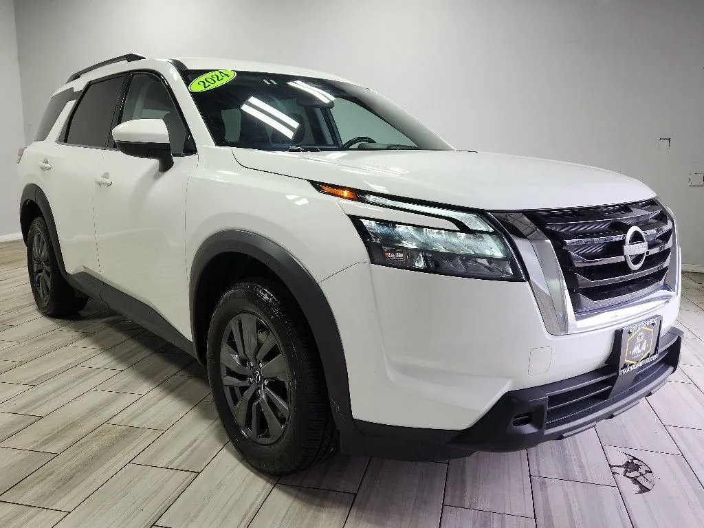 Nissan Pathfinder photo 7