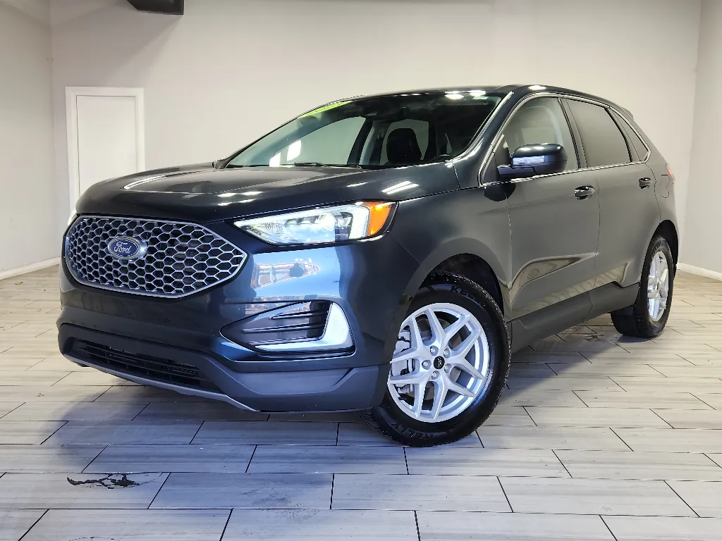 2023 Ford Edge