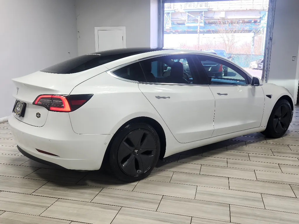 More photos of 2020 Tesla Model 3 Standard Range at Torresdale Ave, PA