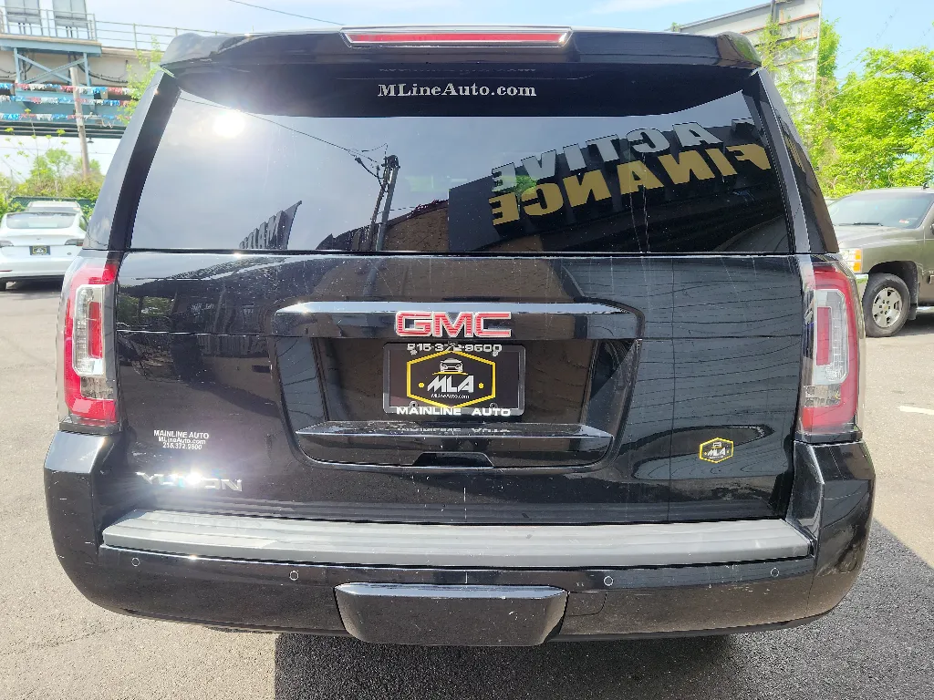 More photos of 2016 GMC Yukon SLT at Torresdale Ave, PA