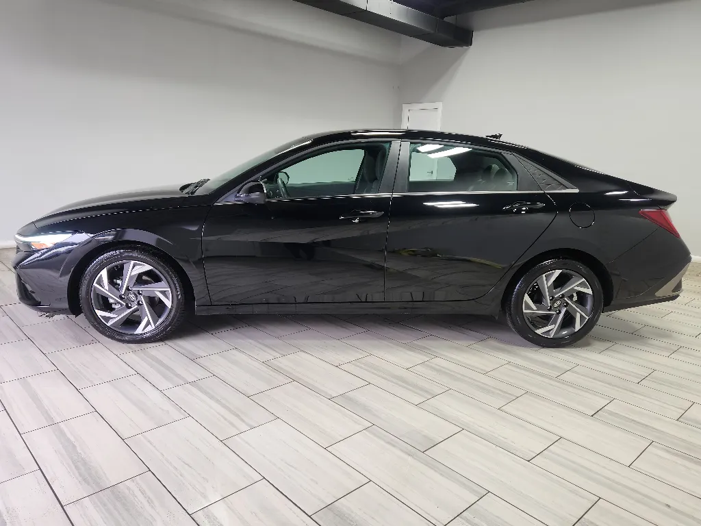 Photos of 2025 Hyundai Elantra SEL Convenience for sale in Philadelphia, PA at Torresdale Ave