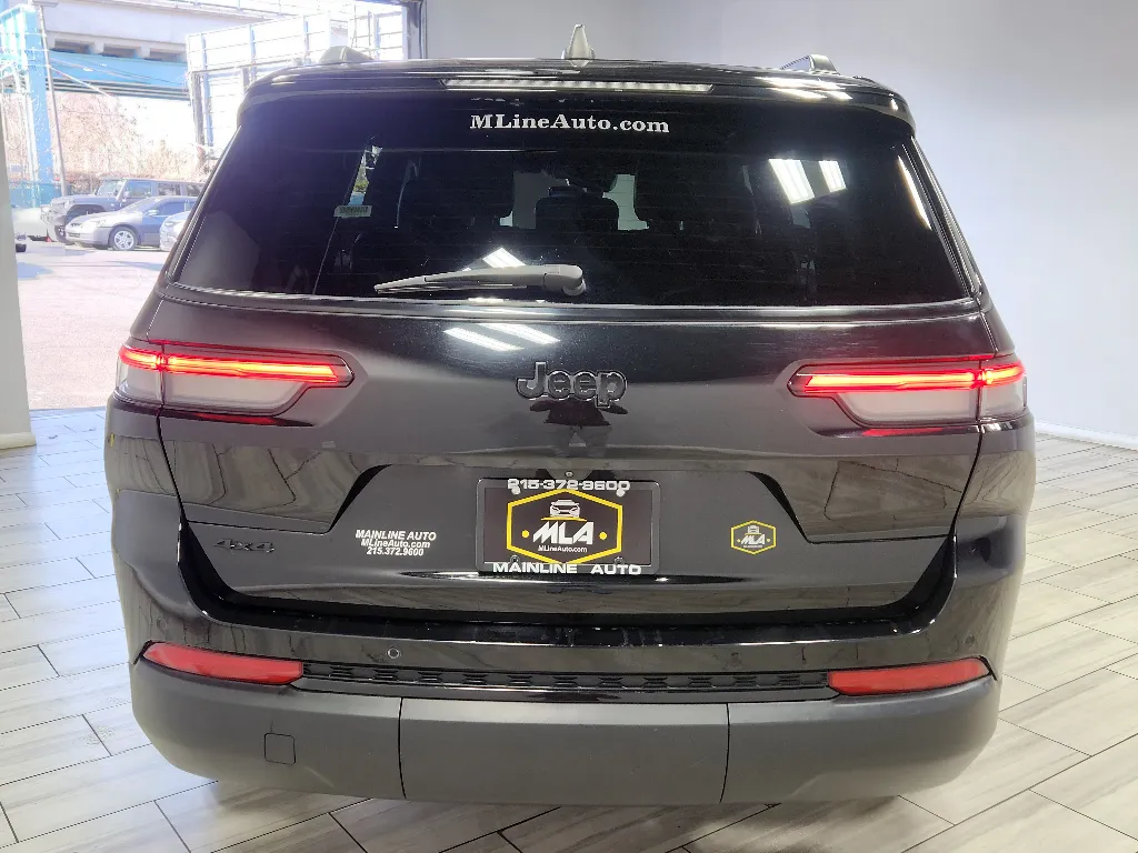 More photos of 2024 Jeep Grand Cherokee L Altitude at Torresdale Ave, PA