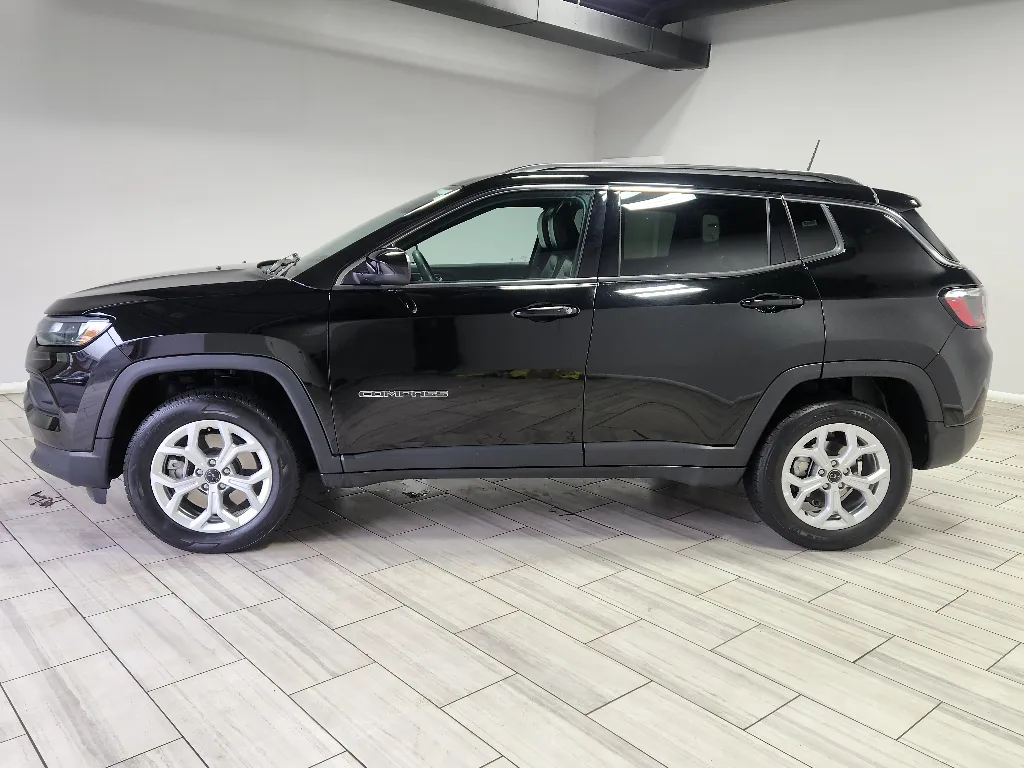 Photos of 2025 Jeep Compass Latitude for sale in Philadelphia, PA at Torresdale Ave
