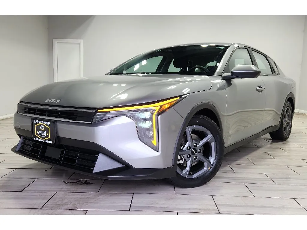 Gray 2025 Kia K4 LXS for sale in Philadelphia, PA