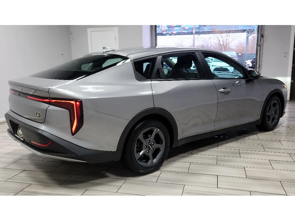 More photos of 2025 Kia K4 LXS at Torresdale Ave, PA