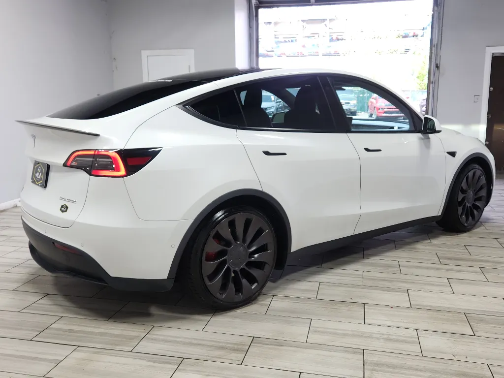 More photos of 2021 Tesla Model Y Performance at Torresdale Ave, PA