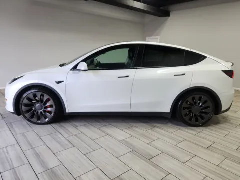 Photos of 2021 Tesla Model Y Performance Dual Motor All-Wheel Drive for sale in Philadelphia, PA at Torresdale Ave