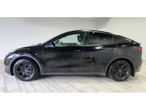 Photos of 2023 Tesla Model Y Long Range for sale in Philadelphia, PA at Torresdale Ave