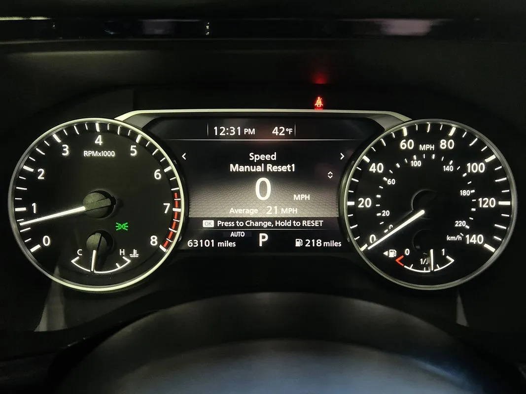 Nissan Pathfinder photo 21