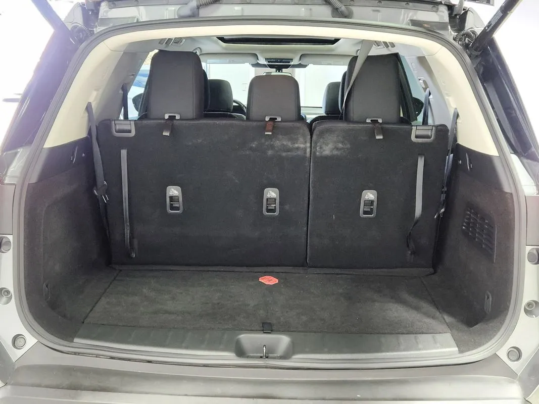 Nissan Pathfinder photo 15