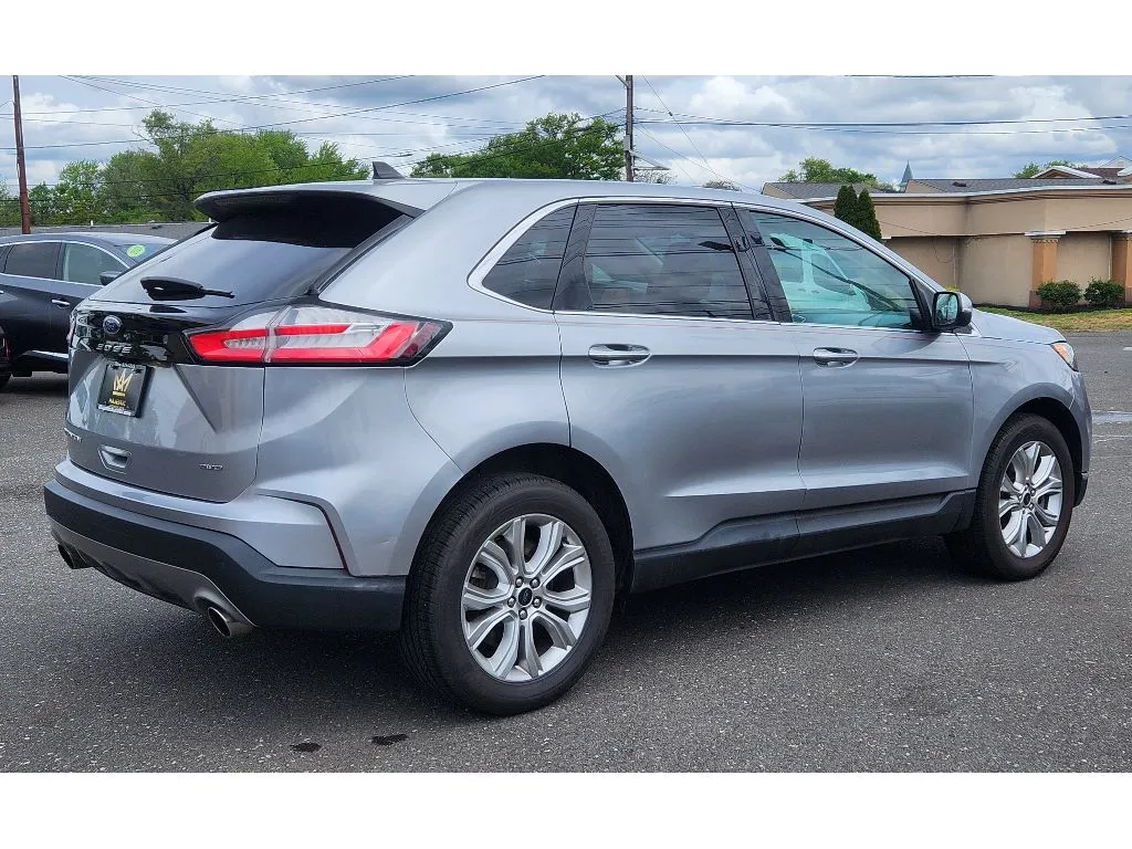 More photos of 2023 Ford Edge Titanium at Torresdale Ave, PA