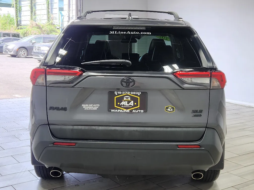 More photos of 2020 Toyota RAV4 XLE Premium at Torresdale Ave, PA