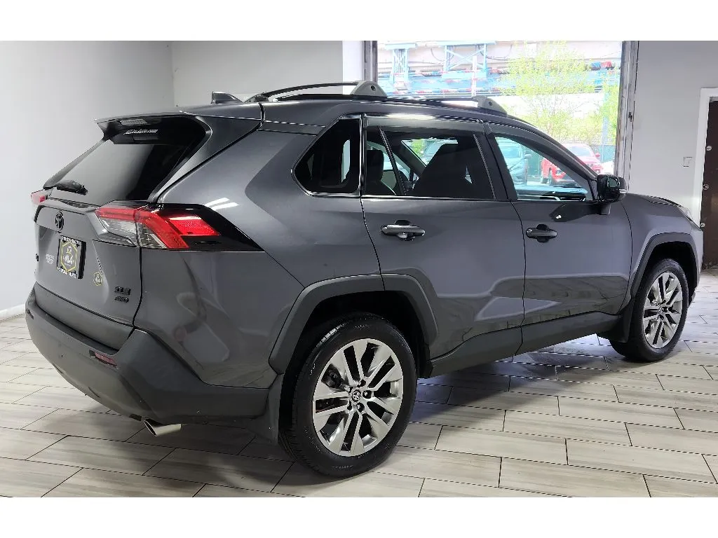 More photos of 2020 Toyota RAV4 XLE Premium at Torresdale Ave, PA