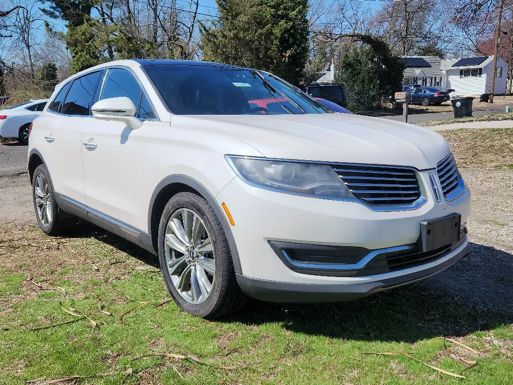 More photos of 2018 Lincoln MKX Reserve at Torresdale Ave, PA
