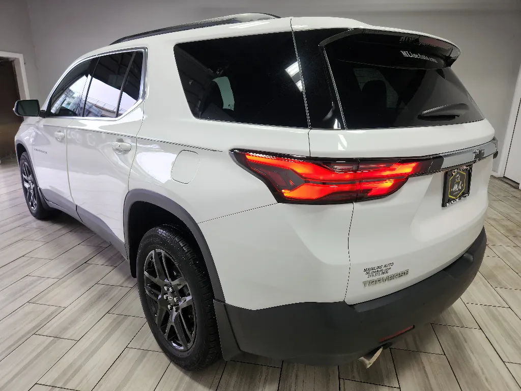 Another view of 2023 Chevrolet Traverse LT Cloth for sale in Philadelphia, PA at Torresdale Ave