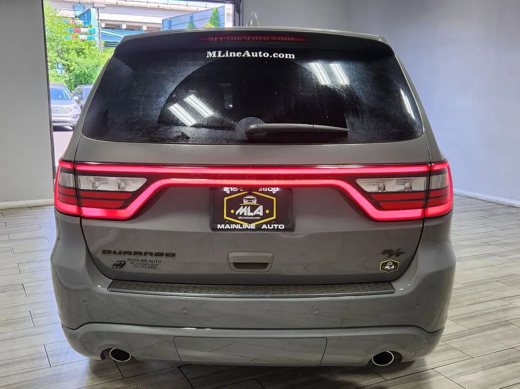 More photos of 2022 Dodge Durango R/T AWD at Torresdale Ave, PA