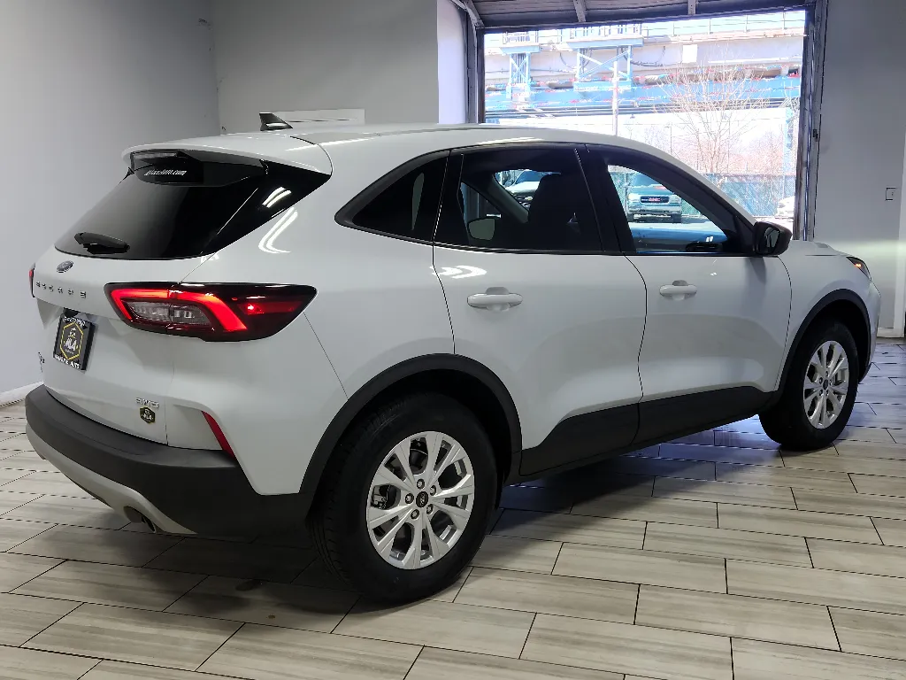 More photos of 2025 Ford Escape Active at Torresdale Ave, PA