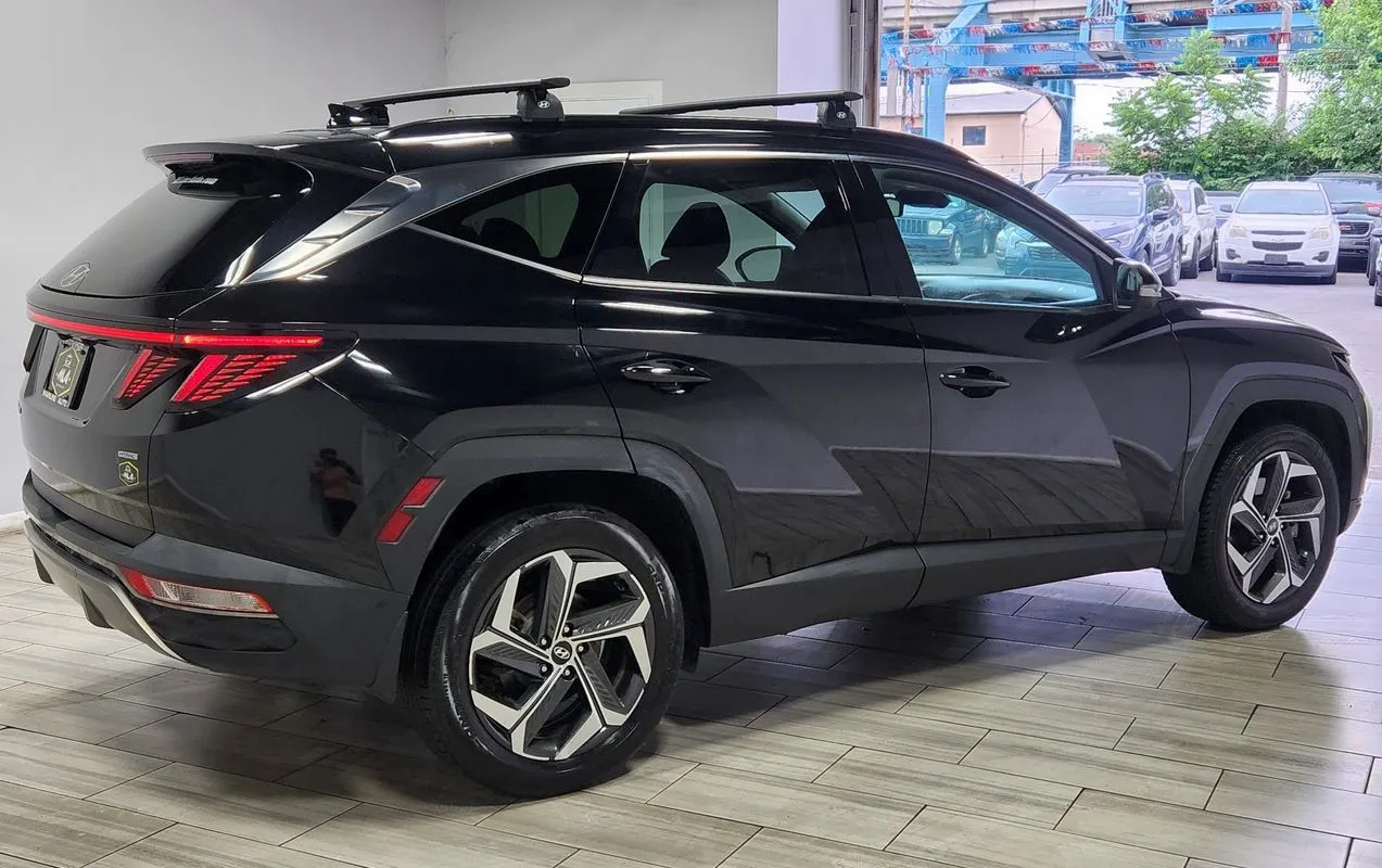 More photos of 2022 Hyundai Tucson Limited at Torresdale Ave, PA