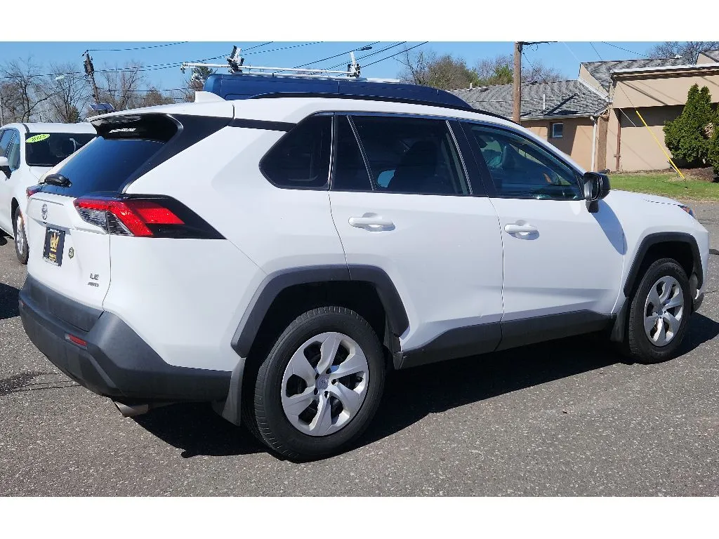 More photos of 2020 Toyota RAV4 LE at Torresdale Ave, PA