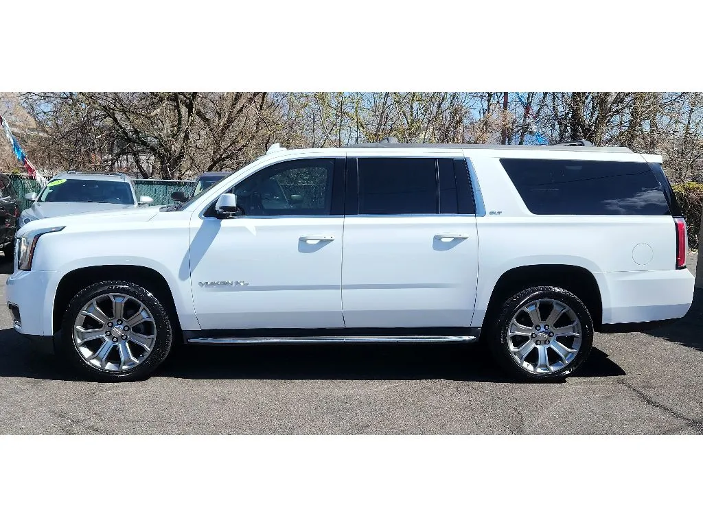 Photos of 2017 GMC Yukon XL SLT for sale in Philadelphia, PA at Torresdale Ave