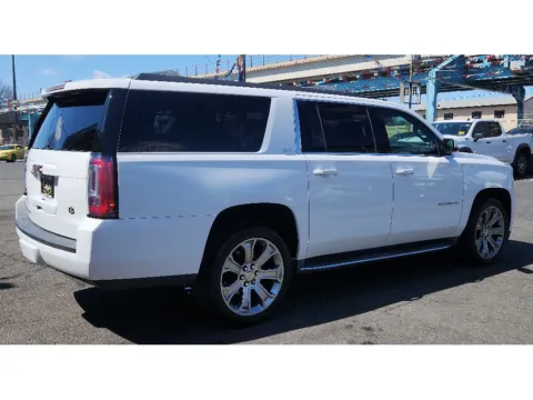 More photos of 2017 GMC Yukon XL SLT at Torresdale Ave, PA