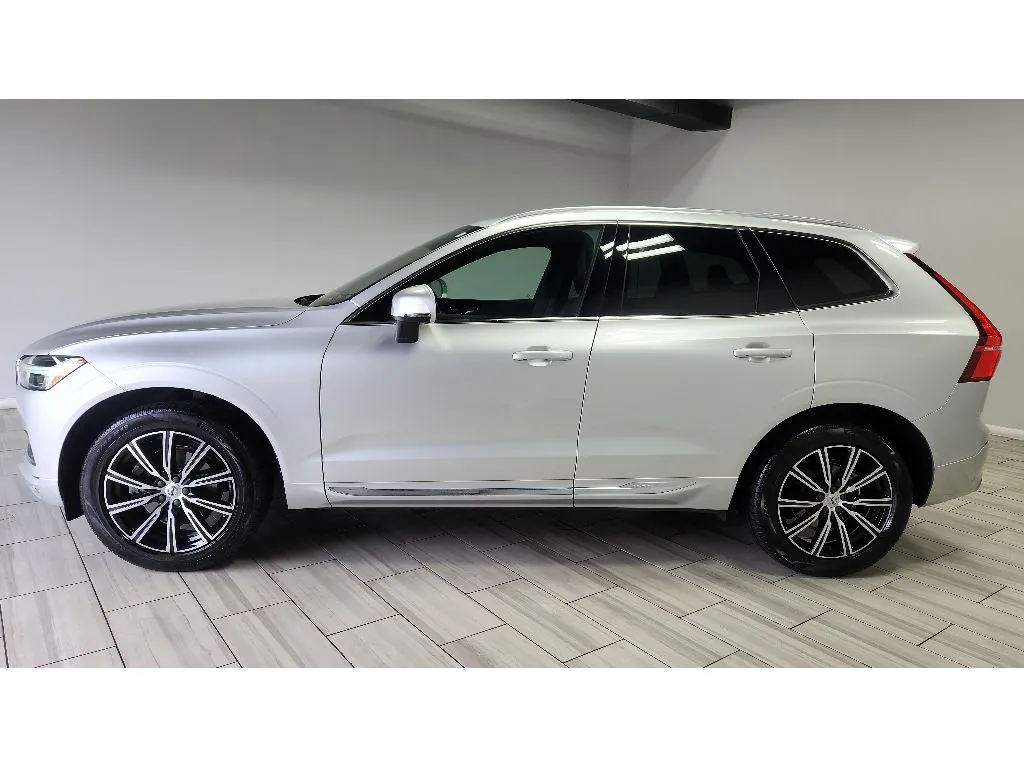 Photos of 2020 Volvo XC60 Inscription for sale in Philadelphia, PA at Torresdale Ave