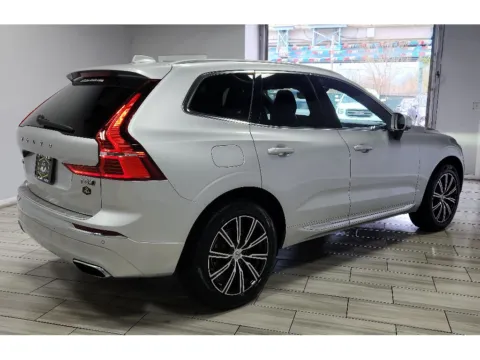 More photos of 2020 Volvo XC60 Inscription at Torresdale Ave, PA