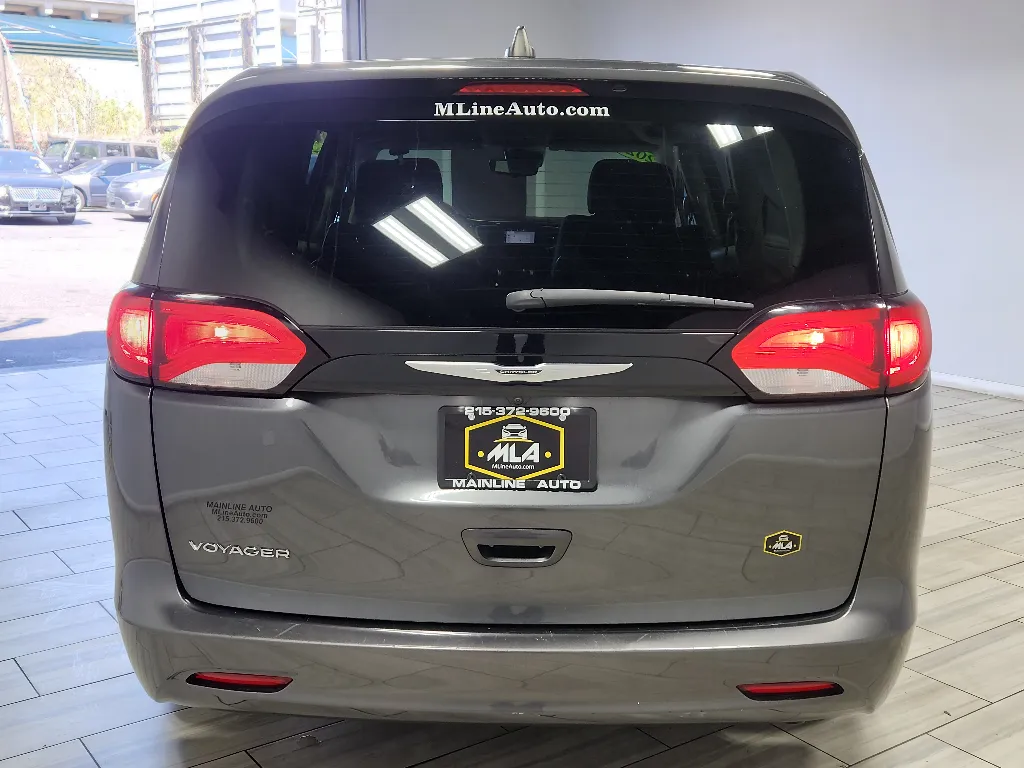 More photos of 2023 Chrysler Voyager LX at Torresdale Ave, PA