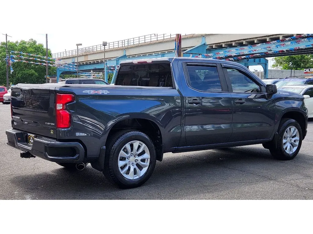 More photos of 2022 Chevrolet Silverado Custom at Torresdale Ave, PA
