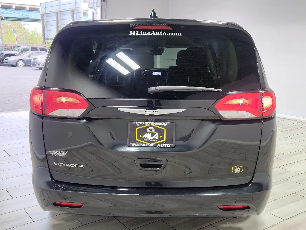 More photos of 2023 Chrysler Voyager LX at Torresdale Ave, PA